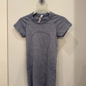 Lululemon Swiftly Tech Blue Sparkle Short Sleeve Shirt